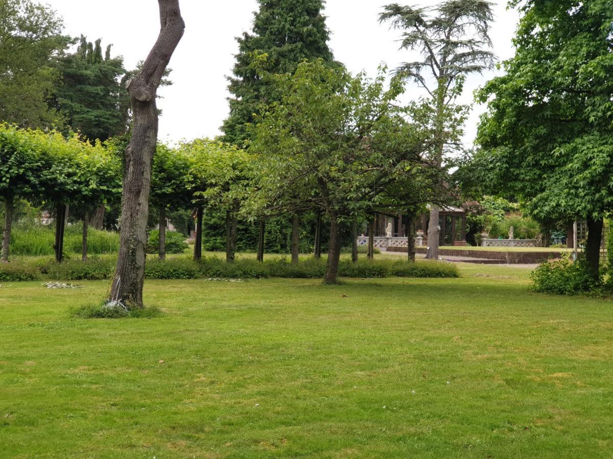 The Reading Whole Apartment With Private Lake And Gardens Luaran gambar