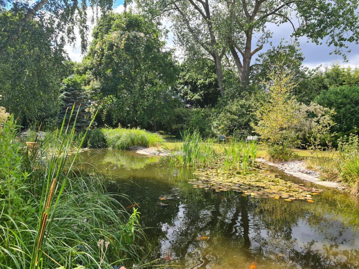 The Reading Whole Apartment With Private Lake And Gardens Luaran gambar